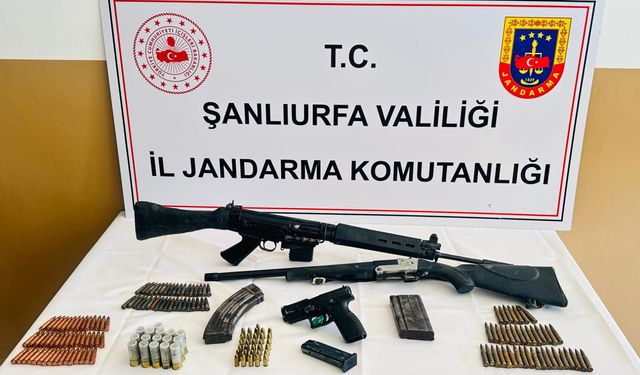 Bozova’da Jandarmadan Nokta Operasyon! Cephanelik Gibi Evler Basıldı