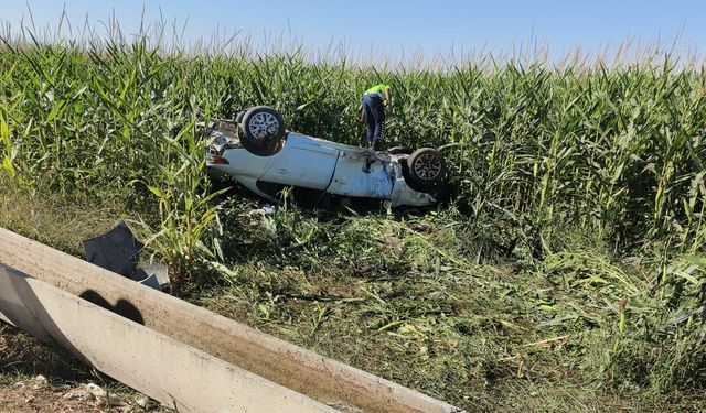 Harran’da Otomobil Tekneye Çarparak Tarlada Ters Döndü, 1 Ölü 1 Yaralı