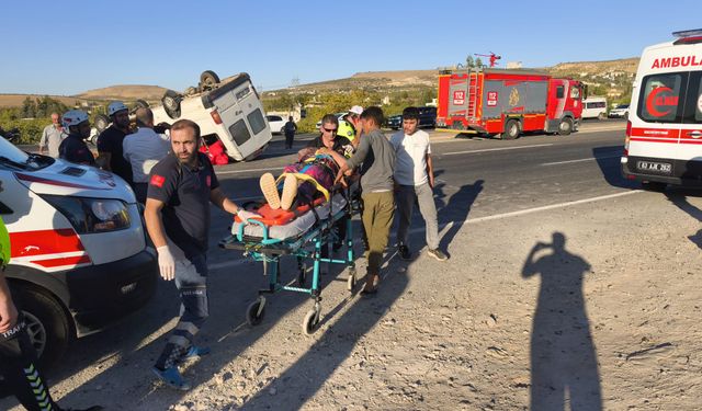 Şanlıurfa Tarım İşçileri Kaza Yaptı, 19 Yaralı
