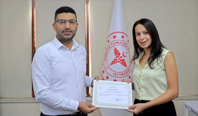 Şanlıurfa Eğitim Araştırma’dan Başarılı Kadın Doktora Takdir Belgesi