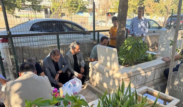 Yasin Dikme, Mezarı Başında Anıldı