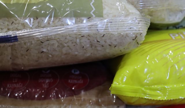 Şanlıurfa'da Kurtlanmış Pirinçler, Bozulmuş Peynirler Ele Geçirildi