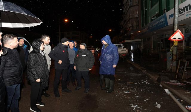 Balıkesir Sındırgı'da 6.1 Büyüklüğünde Deprem: Bakan Yerlikaya İnceleme İçin Bölgeye Gitti!