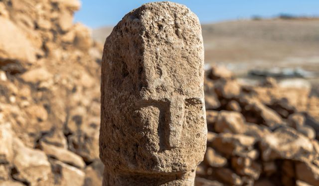 Şanlıurfa’da Arkeolojik Mucize: T Biçimli Dikilitaşta İlk İnsan Yüzü