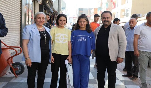 Eşbaşkanlar Esnafla Buluştu