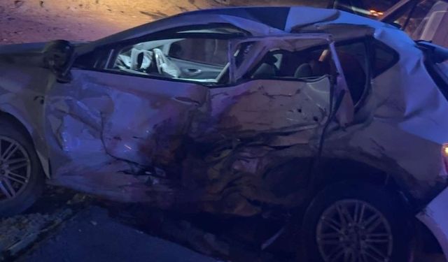 Viranşehir’de Feci Kaza: Genç Sürücü Hayatını Kaybetti, 5 Kişi Yaralandı