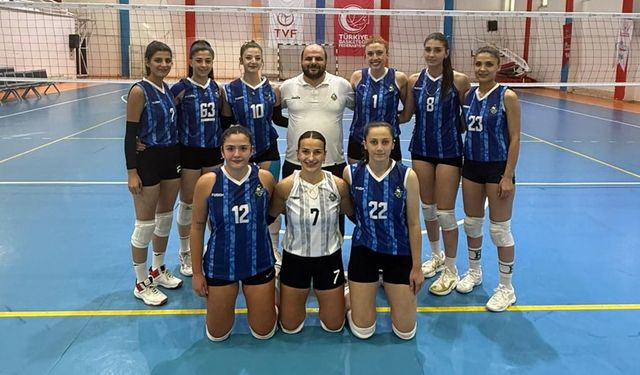 Viranşehir Kadın Voleybol Takımı Sezona Fırtına Gibi Başladı