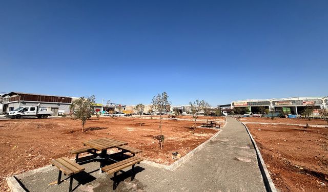 Ayakkabıcılar Sitesi Parkı Tamamlanıyor