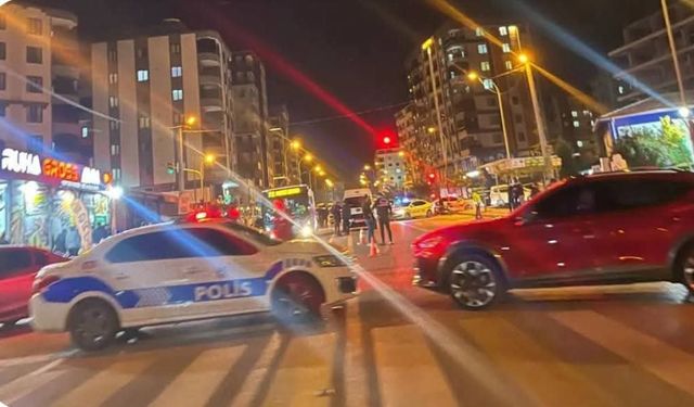 Karaköprü'de silahlı saldırı, 2 ağır yaralı