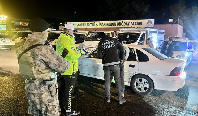 Şanlıurfa’da Narkoalan Uygulaması: 418 Kişi Sorgulandı, 3 Tutuklama