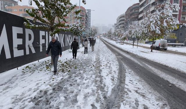 Şanlıurfa’da Kar Nedeni İle Bu Yollar Trafiğe Kapatıldı