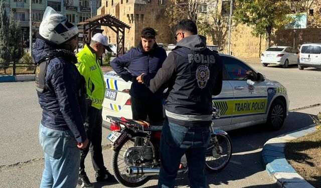 Birecik’te Huzur ve Güven İçin Egzoz ve Motosiklet Denetimi