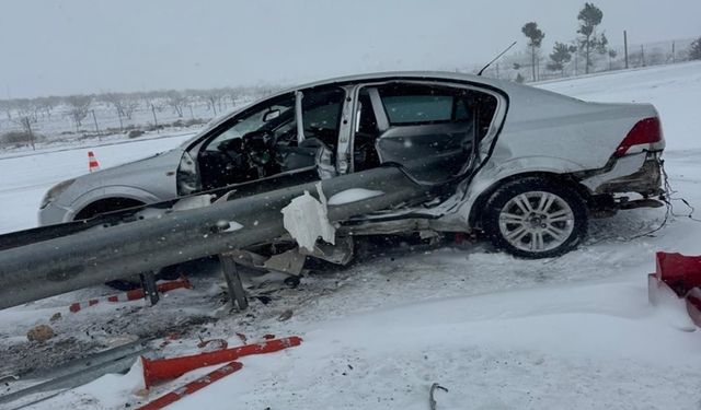 Şanlıurfa-Suruç Otobanında Feci Kaza: 1 Kişi Hayatını Kaybetti