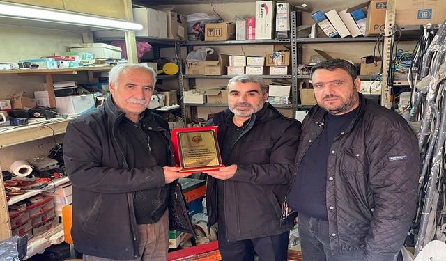 Viranşehir’de Basın Vefası: Emekler Plaketle Taçlandı