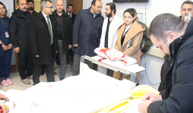 Şanlıurfa’da Yeni Yılın İlk Bebeği Dünyaya Geldi