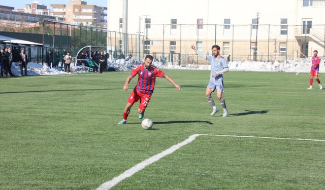 Viranşehir Belediyespor Liderliğini Korudu, İlk Yarıyı Zirvede Tamamladı