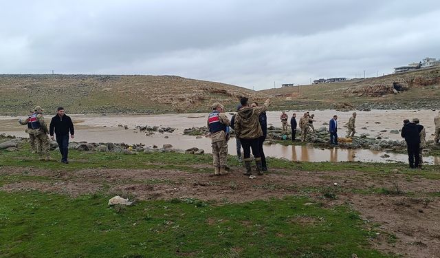 Viranşehir’de Dere Yatağında Erkek Cesedi Bulundu
