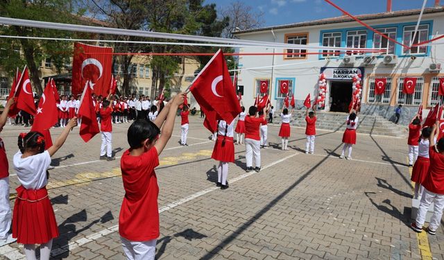 Harran'da 23 Nisan Coşkuyla Kutlandı