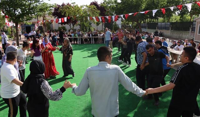 Engelsiz Hayatlar Sıra Gecesiyle Moral Buldu
