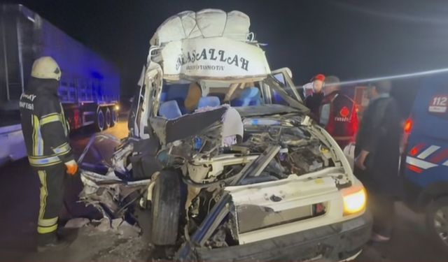 Akçakaleli Tarım İşçileri Aksaray'da Kaza Yaptı: 3 Ağır 12 Yaralı