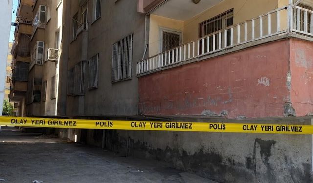 Birecik’te Feci Olay! Genç 4. Kattan Düştü