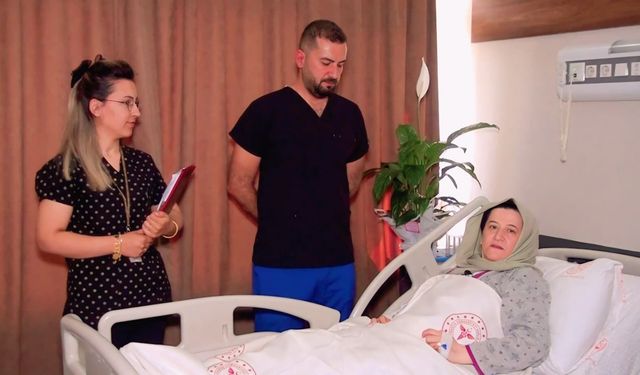 Şanlıurfa'da Tıbbi Mucize: Karnından 29 Santimetrelik Dev Miyom Çıkarıldı
