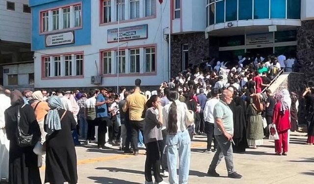Şanlıurfa’da LGS Heyecanı! Öğrenciler Gelecek İçin Ter Döktü