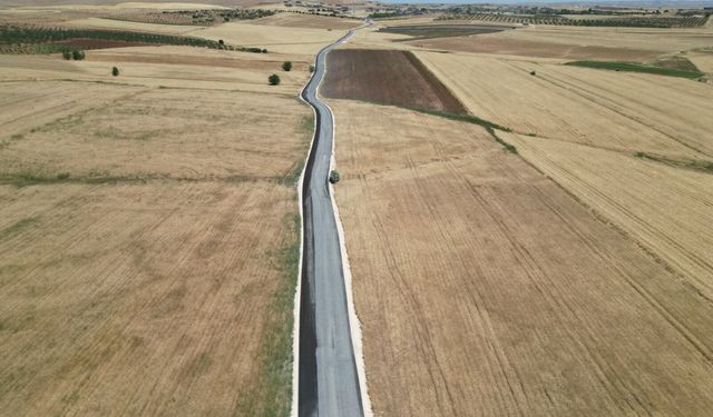 Haliliye Kırsalında Yollar Sathi Asfalt Kaplamayla Yenileniyor