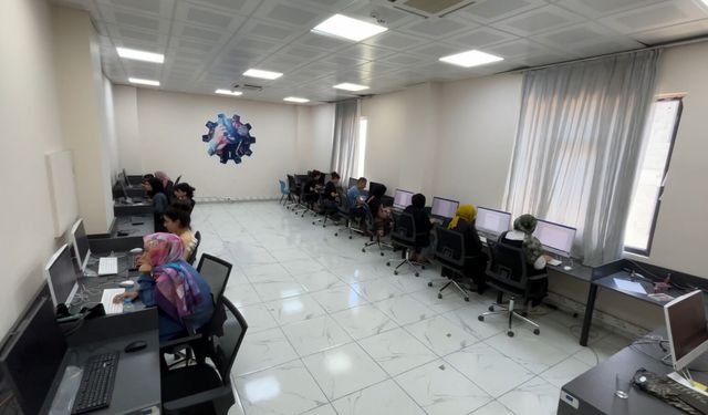 Eyyübiye'de Miniklerden Büyük Adım! Teknoloji Eğitimi Başladı