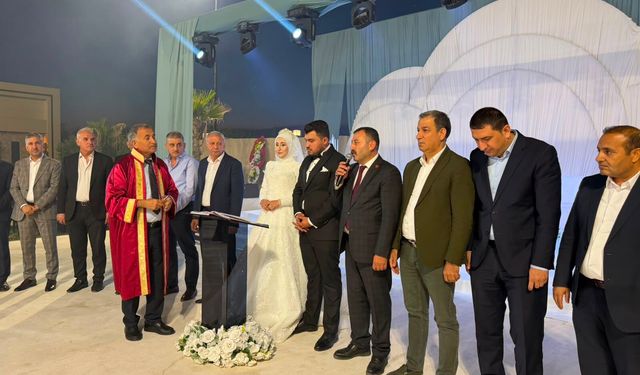 Şanlıurfa'da Dillere Destan Düğün! Ramazan ve Remziye'nin Mutlu Günü