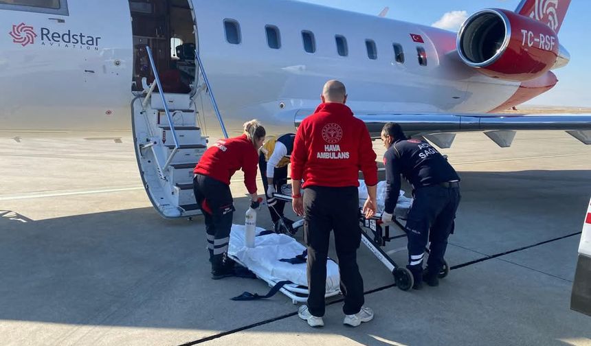 2 yaşındaki çocuk Şanlıurfa'dan Ankara'ya uçak ambulansla nakledildi