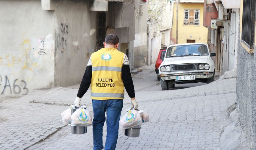 Haliliye’de Ramazan Bereketi: Binlerce Kişiye İftar Yemeği Ulaştırılıyor