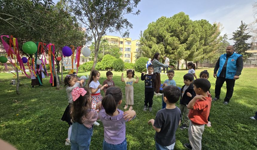 Minikler Bahar Şenliğinde Şenlendi