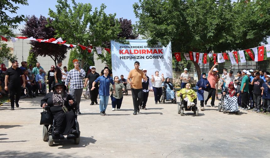 Büyükşehir Belediyesi'nden Engelleri Aşan Etkinlik