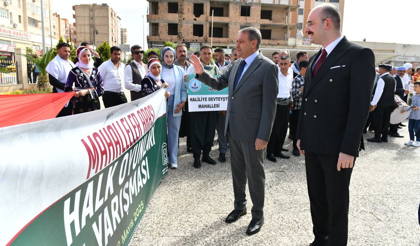 Mahalleler Arası Halk Oyunları Yarışması Şanlıurfa'da Renkli Anlara Sahne Oldu