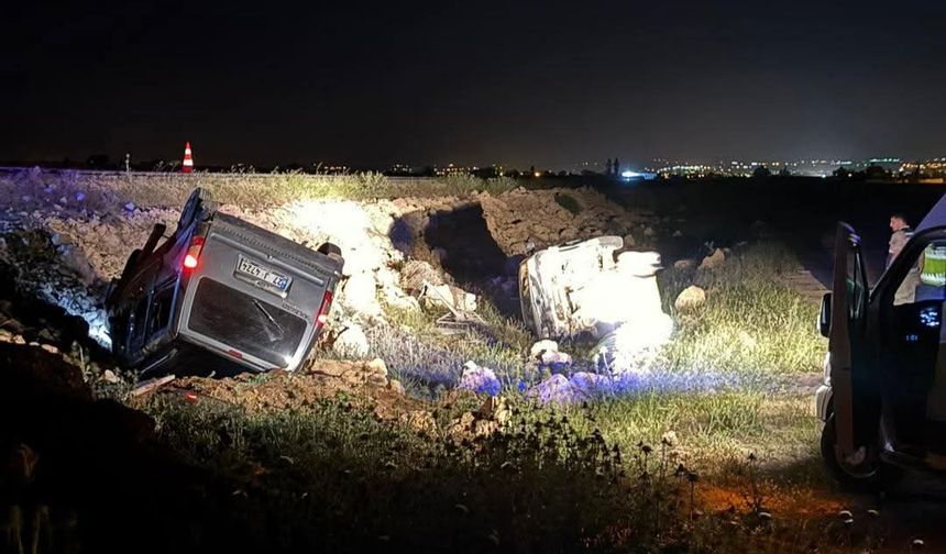 Şanlıurfa'da iki araç çarpıştı, 6 yaralı