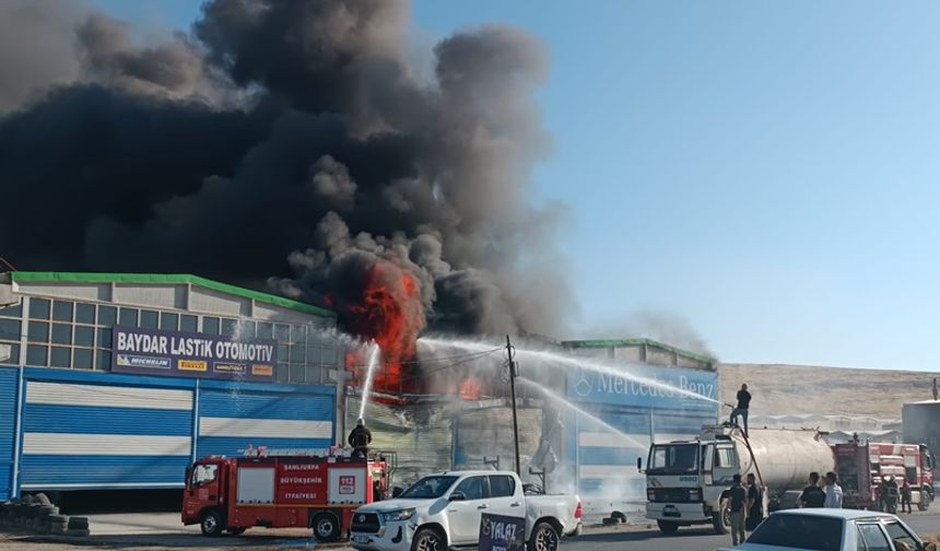 Şanlıurfa Evren Sanayi Sitesi’nde Korkutan Yangın