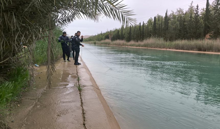 Şanlıurfa'da Sulama Kanalına Düşen 2 Kişi İçin Arama Çalışmaları Yeniden Başladı