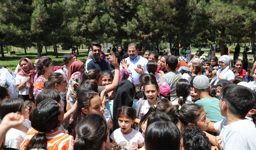 Başkan Canpolat, TÜGVA Yaz Okulu Aile Pikniği’ne Katıldı
