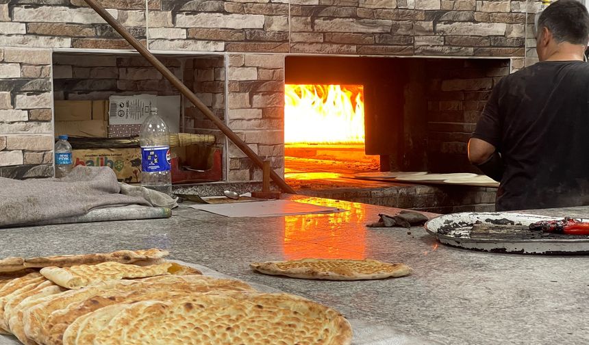 Şanlıurfa Fırınlarında Odun Ateşi Yerini Gaz Sistemine Bırakıyor
