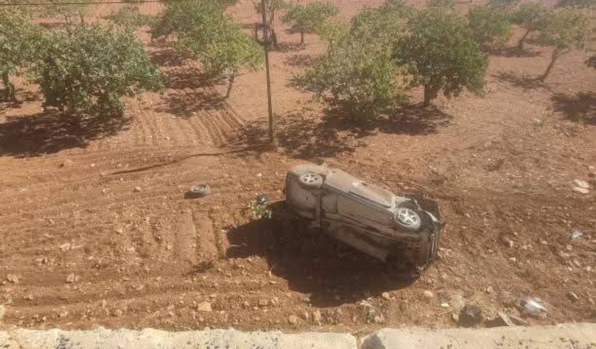 Şanlıurfa'da Otomobil Şarampole Yuvarlandı: 1 Yaralı