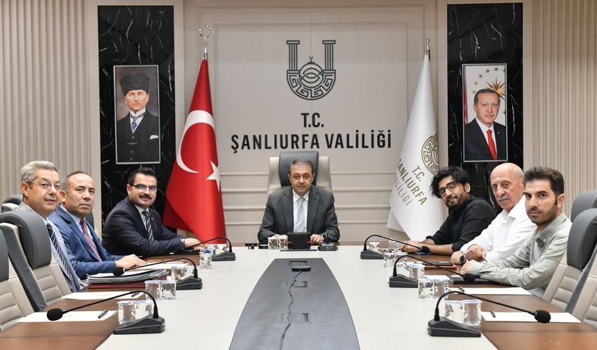 Sıra Geceleri Özünü Dönüyor