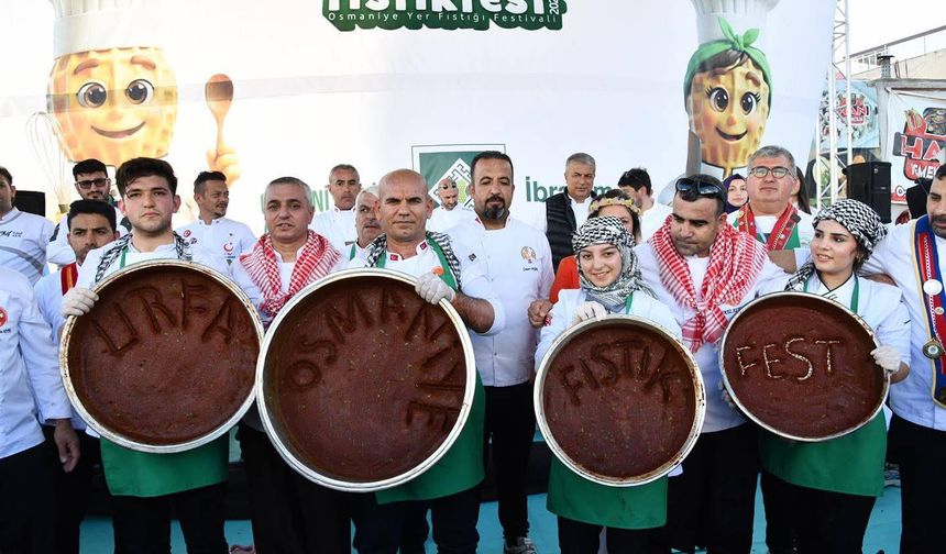 Şanlıurfa’nın Lezzeti Osmaniye’de Buluştu: Yer Fıstıklı Çiğ Köfte Büyüledi!