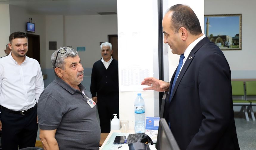 İl Sağlık Müdürü Dr. Erhan Berk Halfeti’deki Sağlık Tesislerini Ziyaret Etti