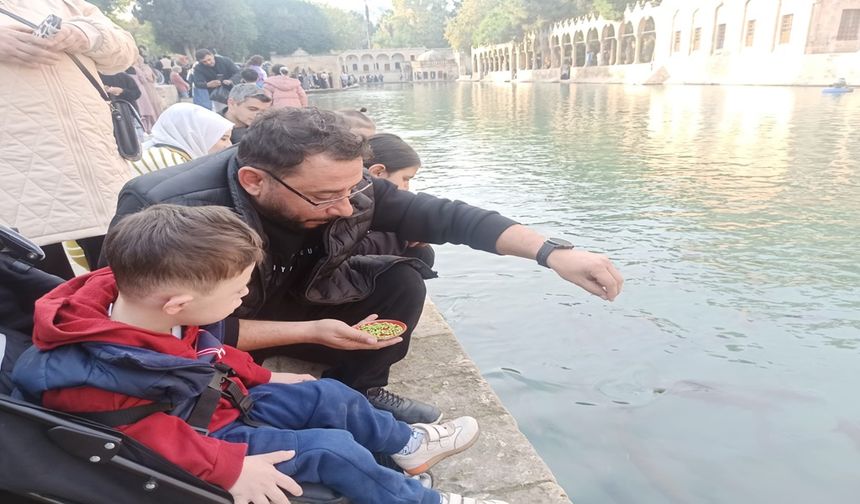 Balıklıgöl, 29 Ekim Cumhuriyet Bayramı'nda Ziyaretçi Akınına Uğradı