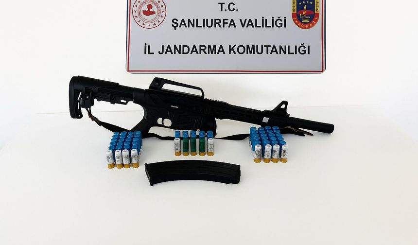 Şanlıurfa’da Ruhsatsız Silah Operasyonu: Çok Sayıda Tüfek ve Tabanca Ele Geçirildi