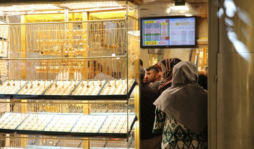 Altın Fiyatlarında Tarihi Rekor: Gramı 5.416 TL’ye Dayandı!