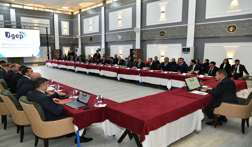 Vali Şıldak, Harran’da Eğitimdeki Başarıyı İzlemek İçin Toplandı