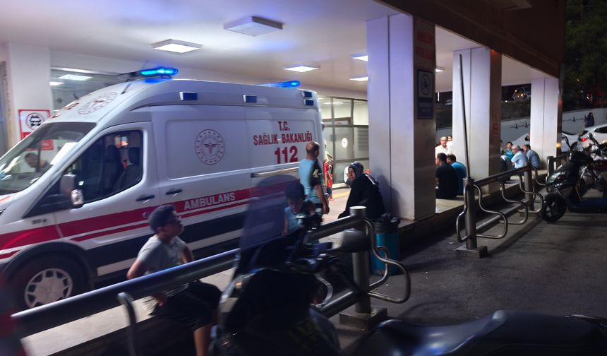 Suruç'ta iki araç çarpıştı, 1 ölü, 8 yaralı