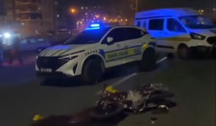 Haliliye'de Traktöre Arkadan Çarpan Motosiklet Sürücüsü Hayatını Kaybetti